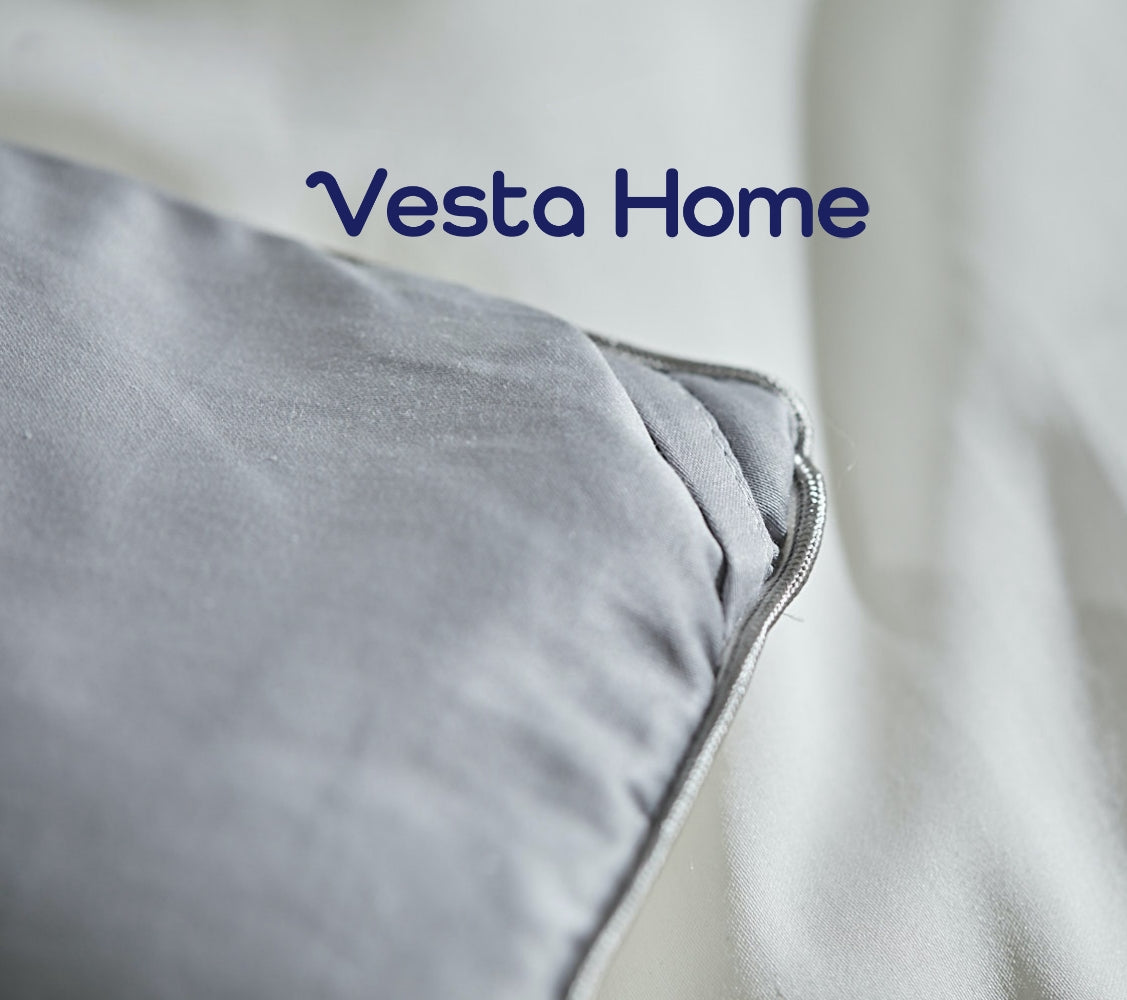 Vesta Home Thermostatic Silk Quilt