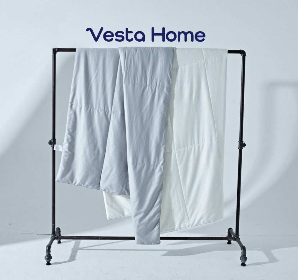 Vesta Home Thermostatic Silk Quilt
