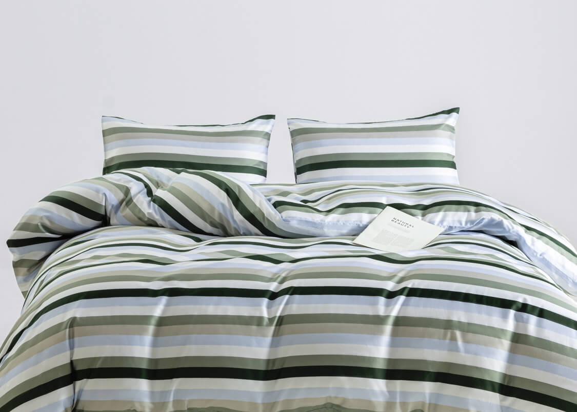 Luxury Woven with Light and Line