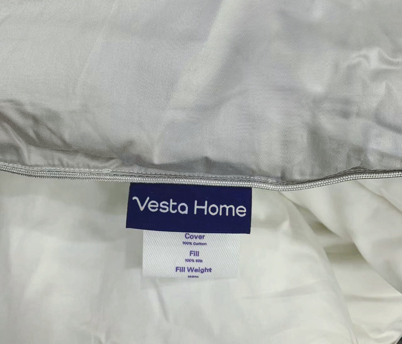 Vesta Home Thermostatic Silk Quilt