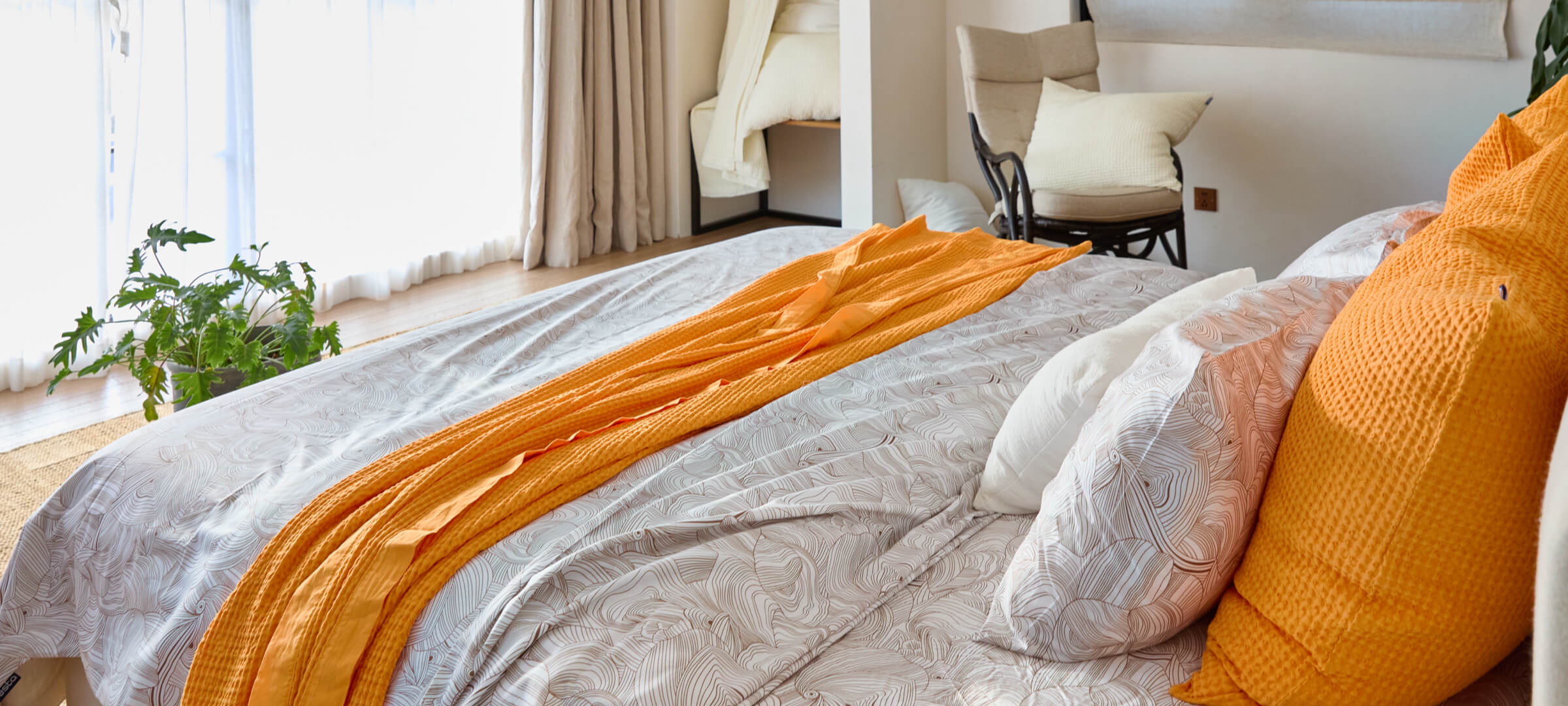 Luxury Woven with Light and Line