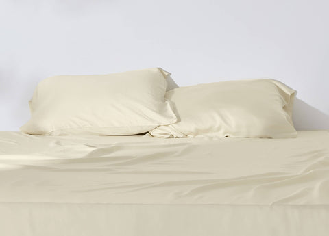 2x Pale Yellow Sheet Set - Queen Size - '23 Edition