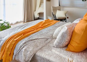 Luxury Woven with Light and Line