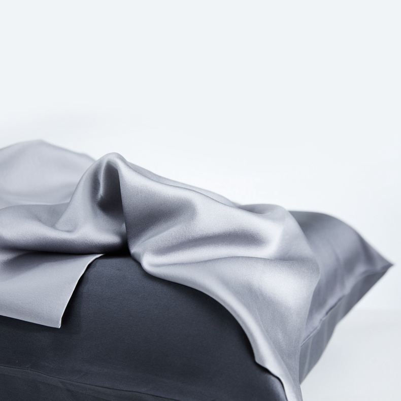 Vesta Premium Silk Pillowcase